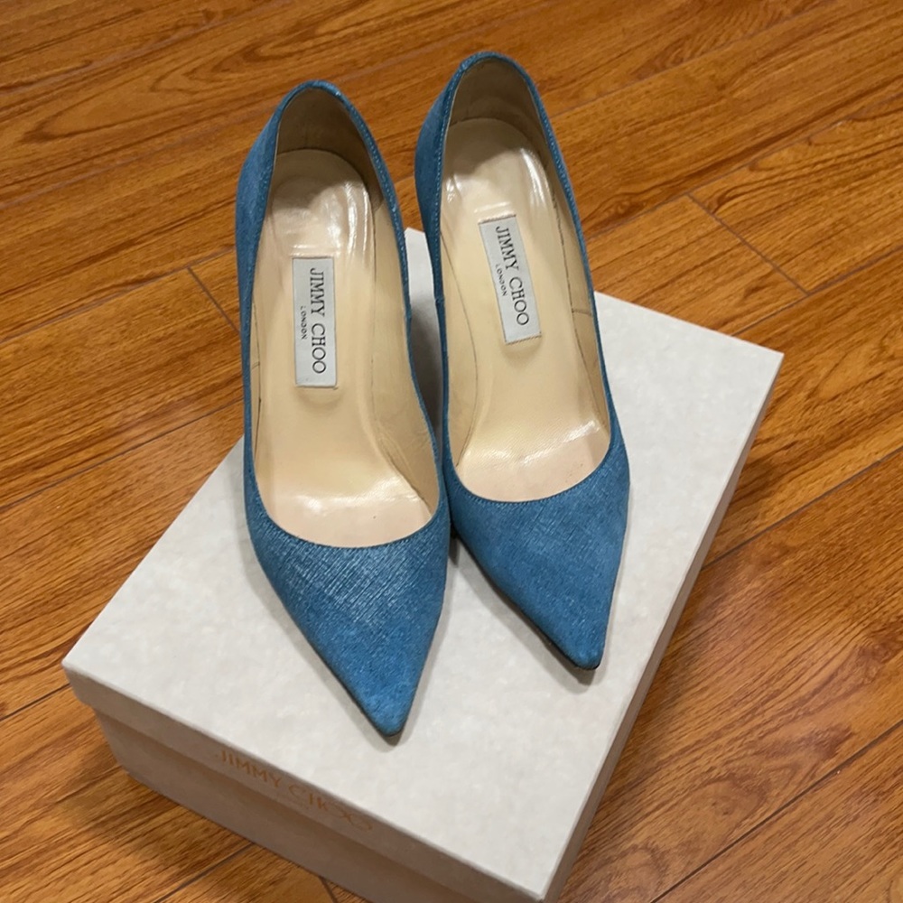 Ladies shoes